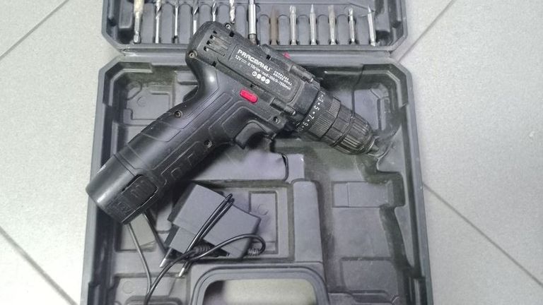 Купить Pracmanu cordless driver drill Б/У