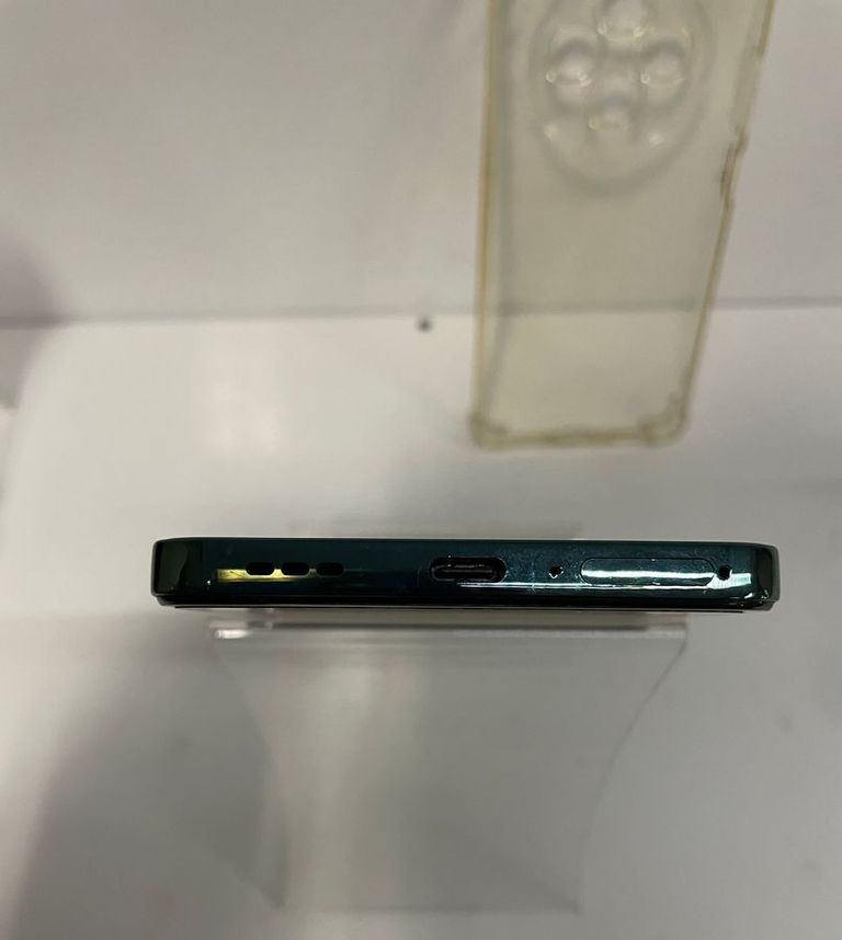 Oppo Reno12 FS 5G 12/512GB Black Green Код:01-200509463. Зображення 5