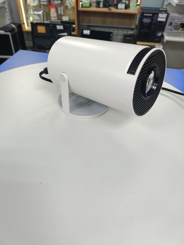 Дешево Magcubic HY300 White з ломбарду