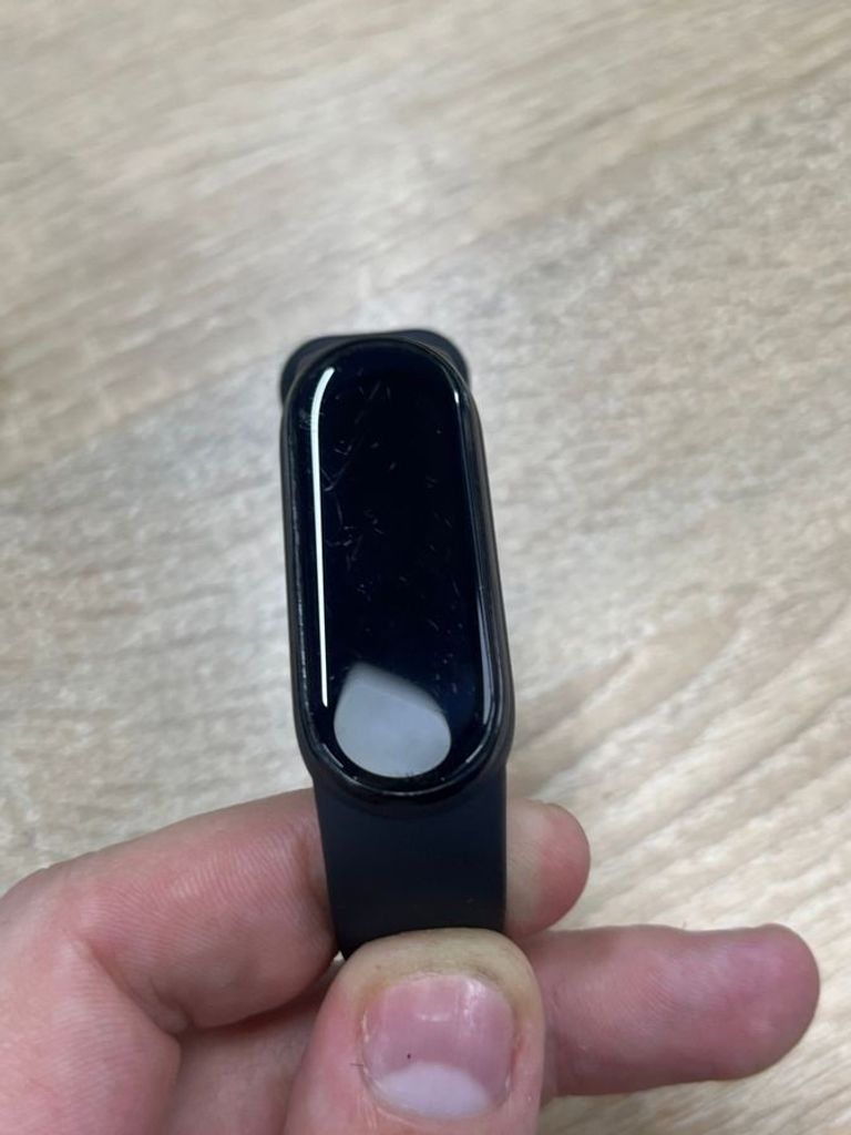 Дешиво Mi band 6 с ломбарда