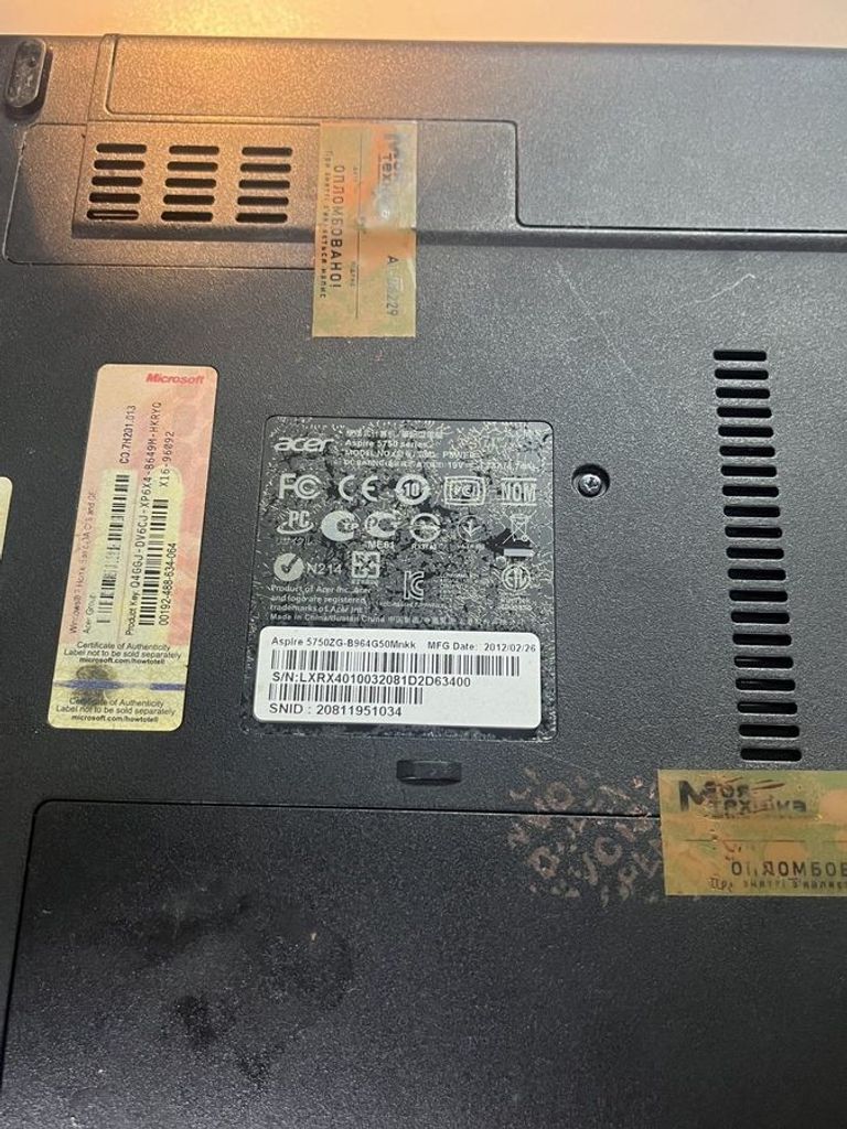 Дешиво Acer 15/pentium b960 ddr3/4gb ddr3/hdd 400 gb/ssd *відсутній/geforce 610m с ломбарда