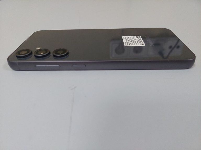 Samsung Galaxy S23 FE SM-S711B 8/256GB Purple Код:01-200633499. Изображение 6