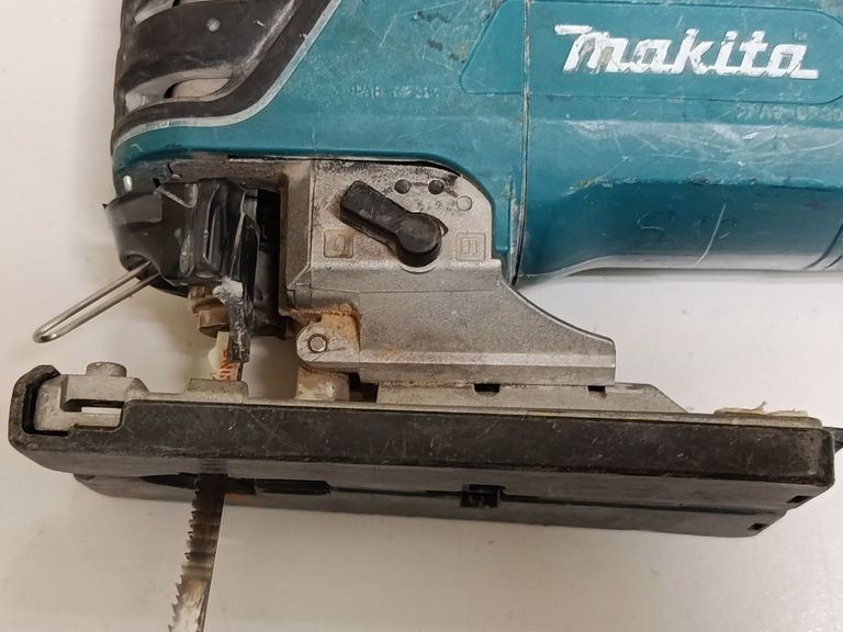 Розпродаж Makita 4350FCT, продавець Техноскарб