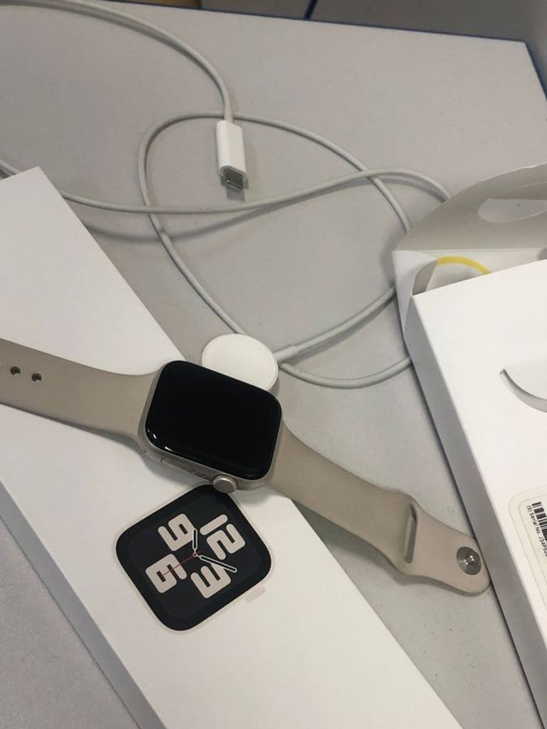 Apple watch se 2 gps 44mm aluminum case with sport Код:01-200637111. Зображення 7