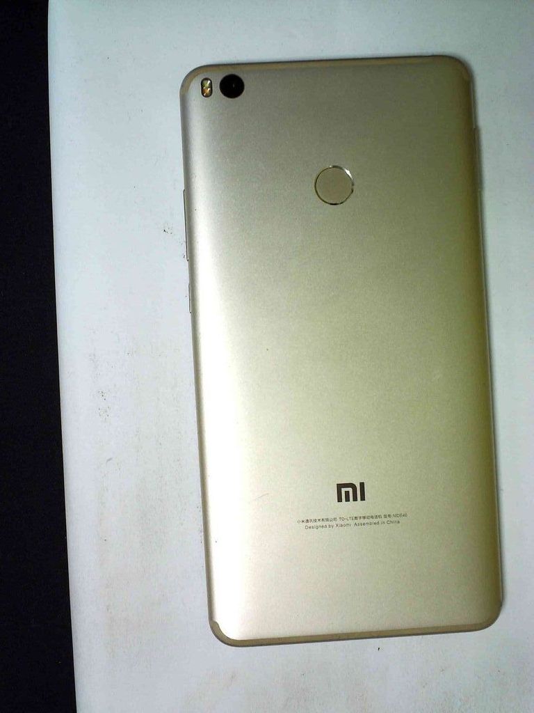 Оголошення Xiaomi Mi Max 2 4/64GB Black Б/У