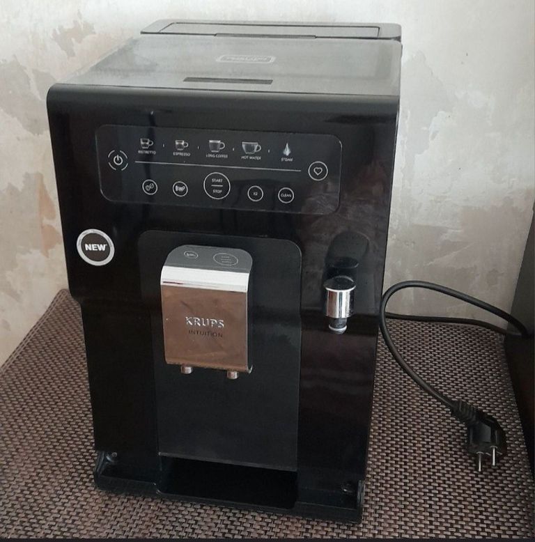 Купити Krups Intuition Essential EA870810 Б/У