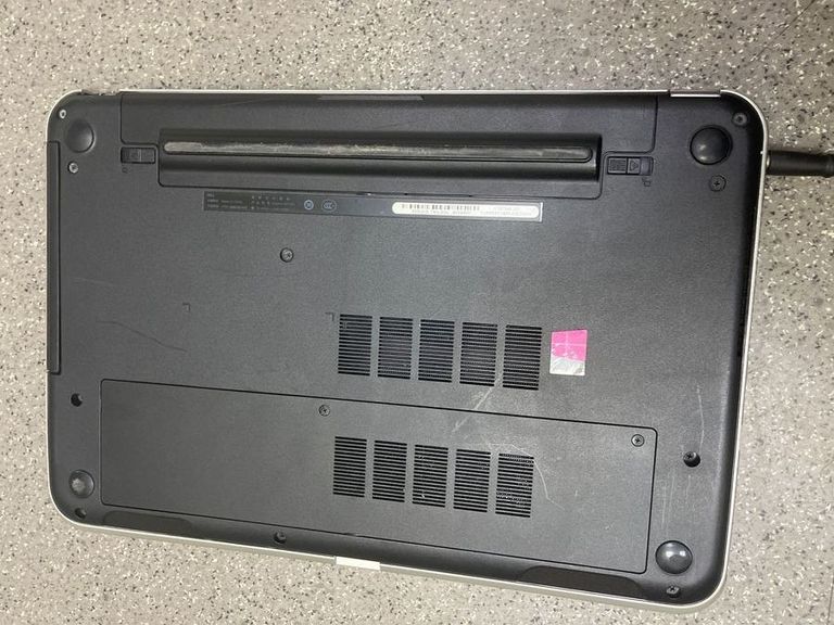 Дешево Dell 15/core i5 3317u ddr3/6gb ddr3/hdd 1000 gb/ssd *відсутній/*інтегрована з ломбарду