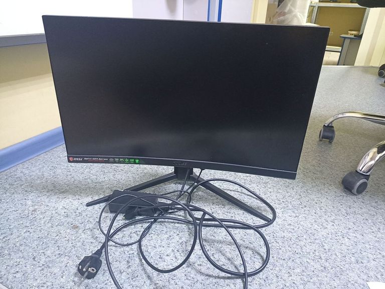 Дешиво Msi g24c4 optix с ломбарда