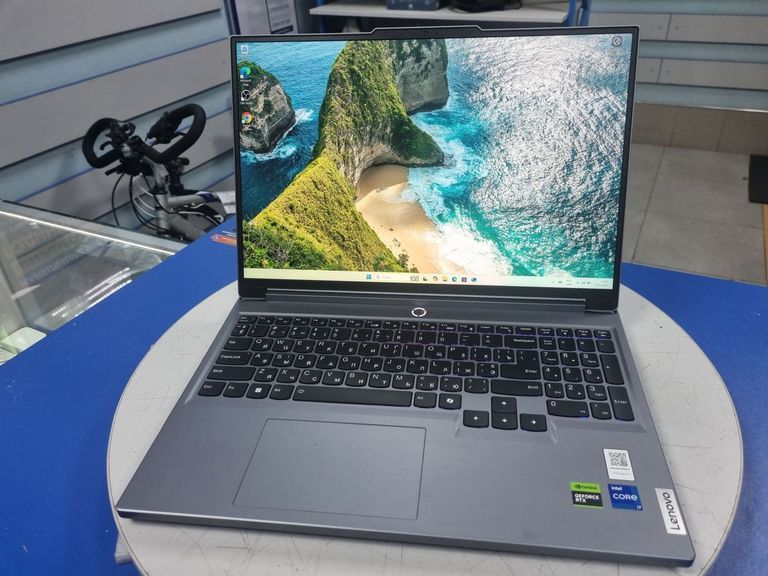 Купить Lenovo 16/core i7-13650hx ddr5/16gb ddr5/ssd 1000 gb/geforce rtx4060 8gb Б/У
