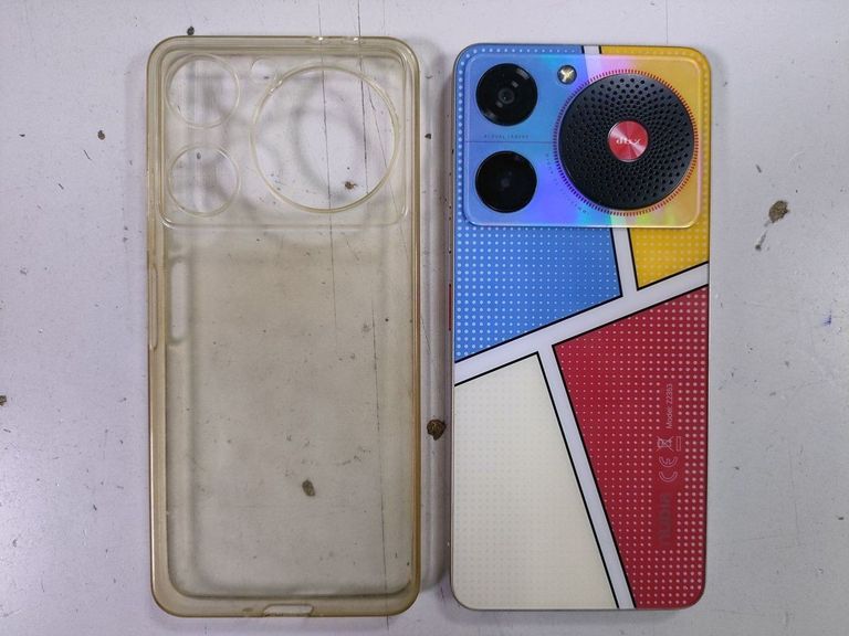 Дешиво Zte Nubia Music 4/128GB POP Art с ломбарда