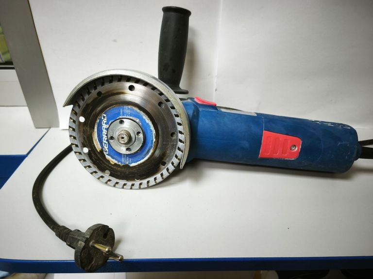 Купить Фаворит ушм-125-1100 Б/У