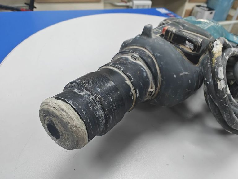 Оголошення Makita hr2460 Б/У