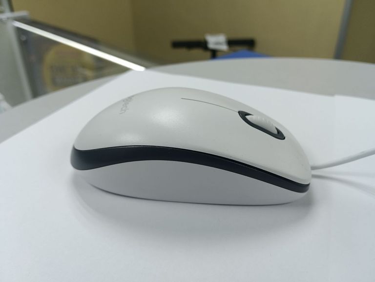 Дешево Logitech m100 з ломбарду