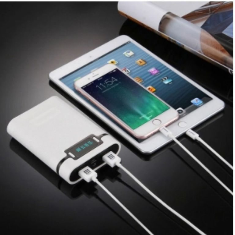 Дешево PowerBank (Пауер банк) із змінними літій-іонними акумуляторами.18650 з ломбарду