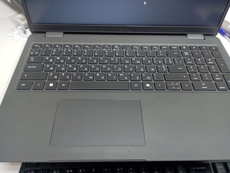 Объявление Dell 15/core i3-1315u ddr5/8gb ddr5/hdd *відсутній/ssd 256 gb/*інтегрована Б/У