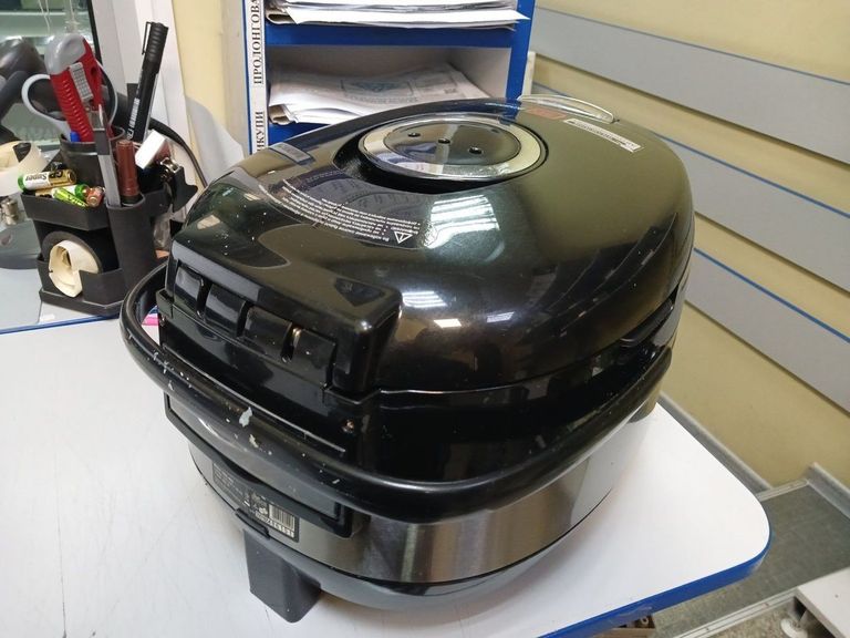 Дешиво Redmond RMC-M90 с ломбарда