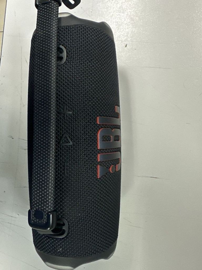 Купити JBL Charge 6 Black Б/У