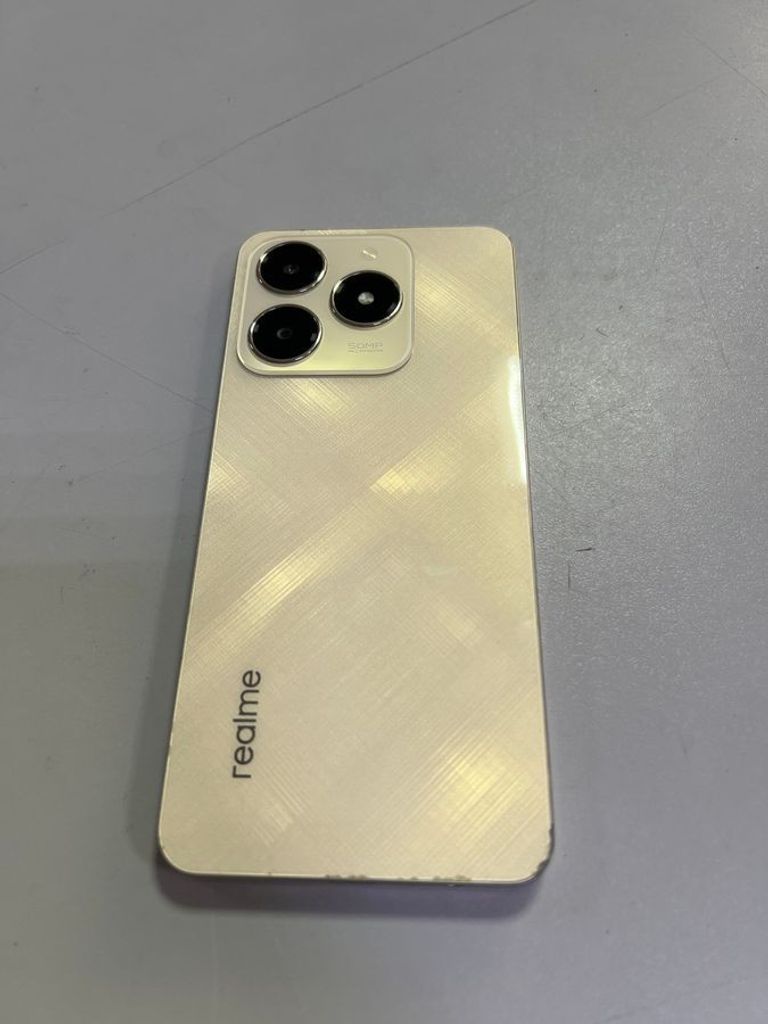 Дешиво Realme c61 6/128gb с ломбарда