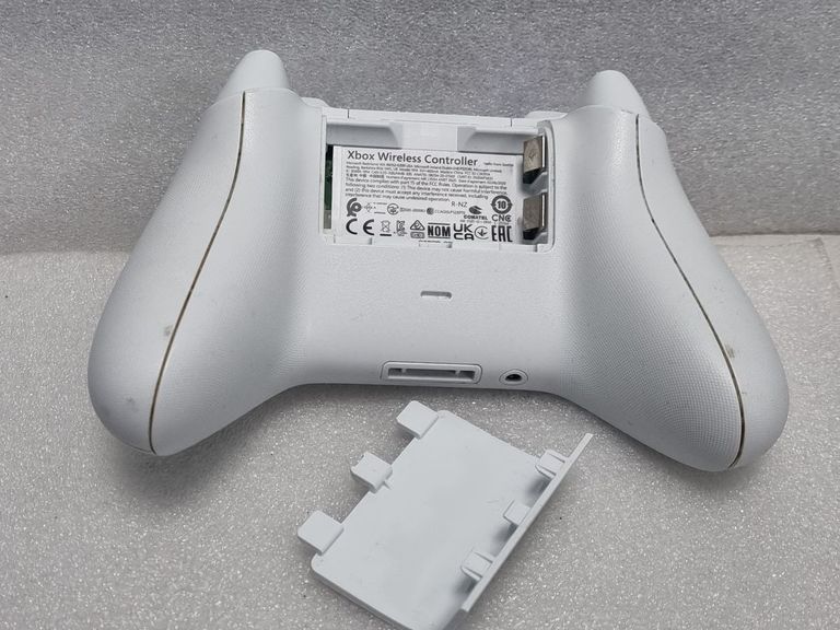 Дешиво Microsoft xbox series x s wireless controller с ломбарда