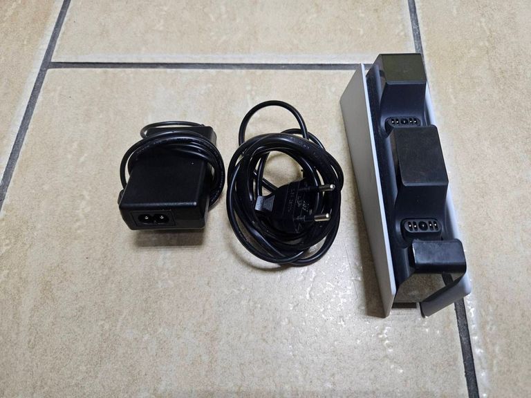 Оголошення Sony dualsense charging station cfi-zds1 Б/У