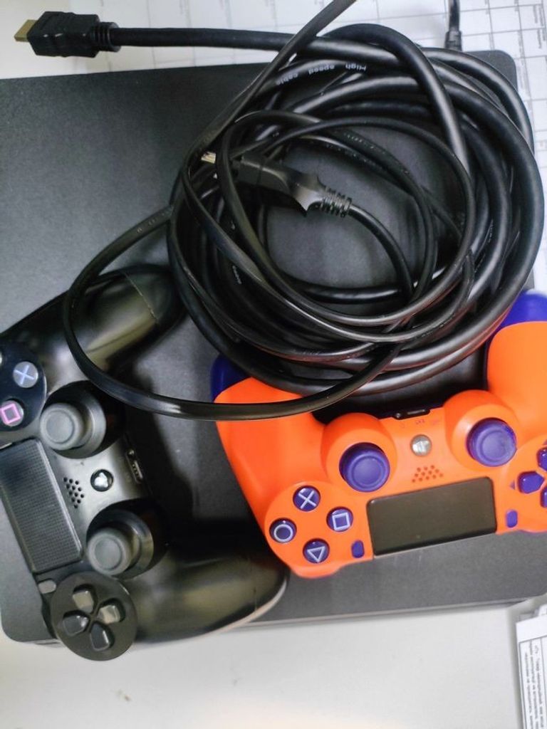 Купити Sony playstation 4 slim 500gb Б/У
