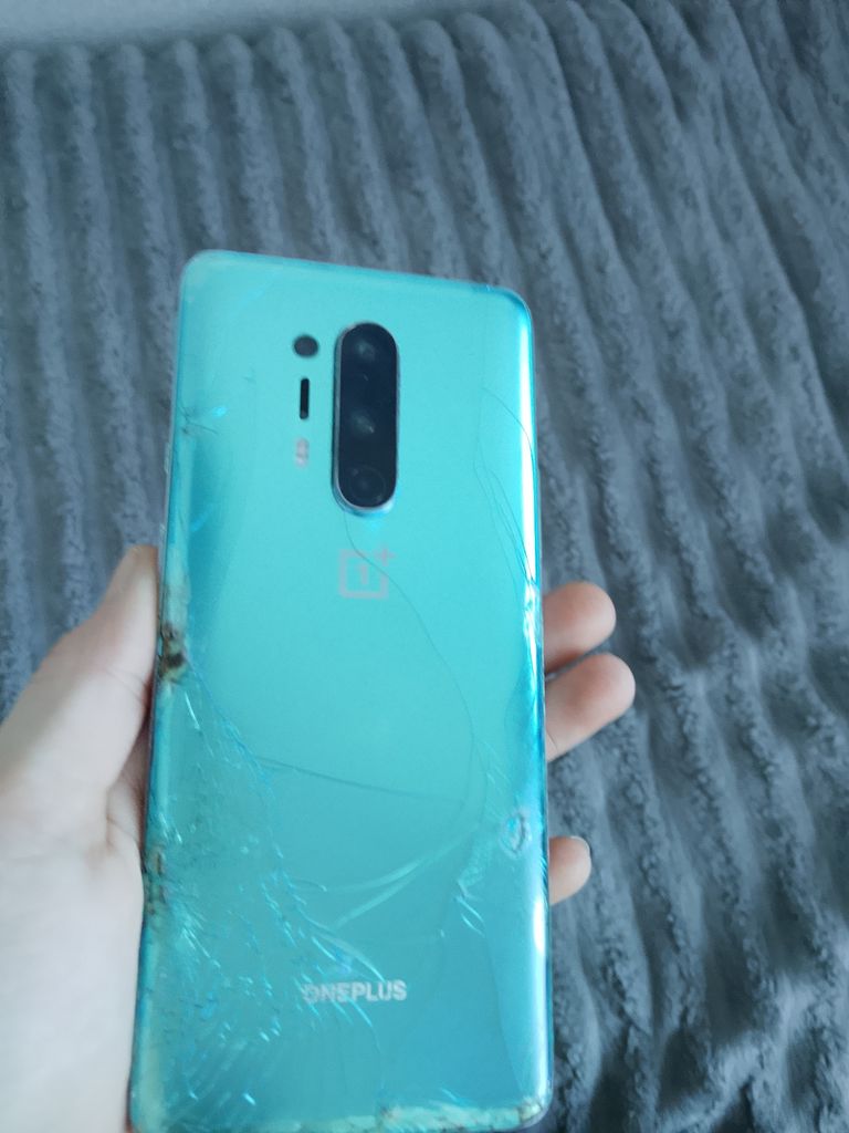 Купити OnePlus 8 Pro 8/128GB Ultramarine Blue Б/У