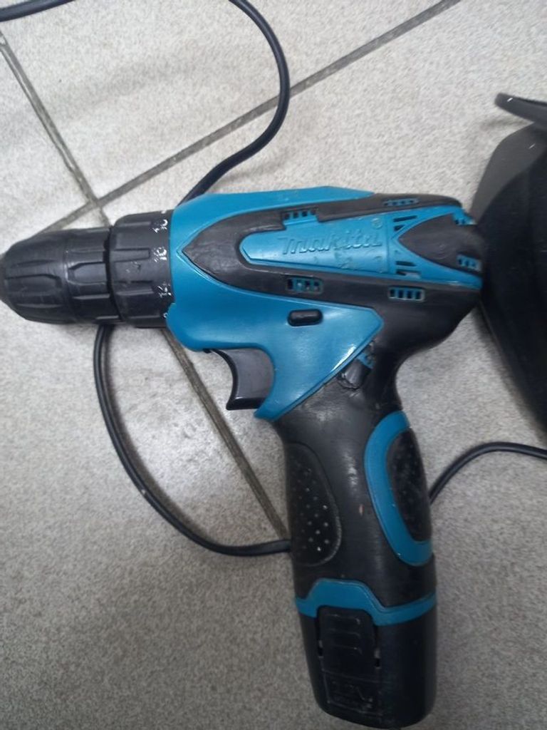 Дешево Makita Копія df330d 1акб зп з ломбарду