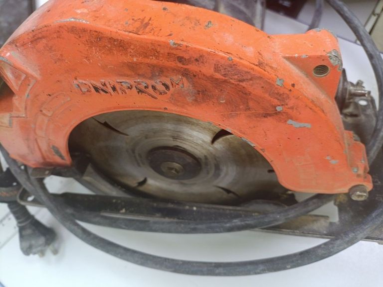 Оголошення Dnipro-M cs-185m Б/У