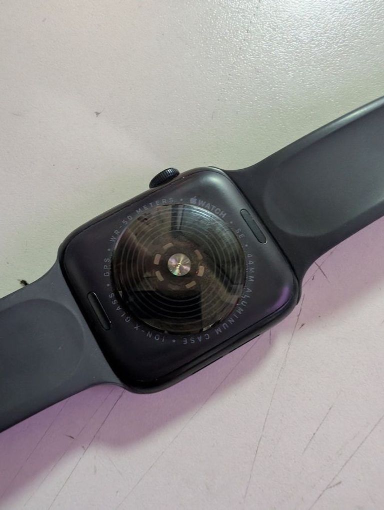 Оголошення Apple watch se 2 gps 44mm aluminium case Б/У