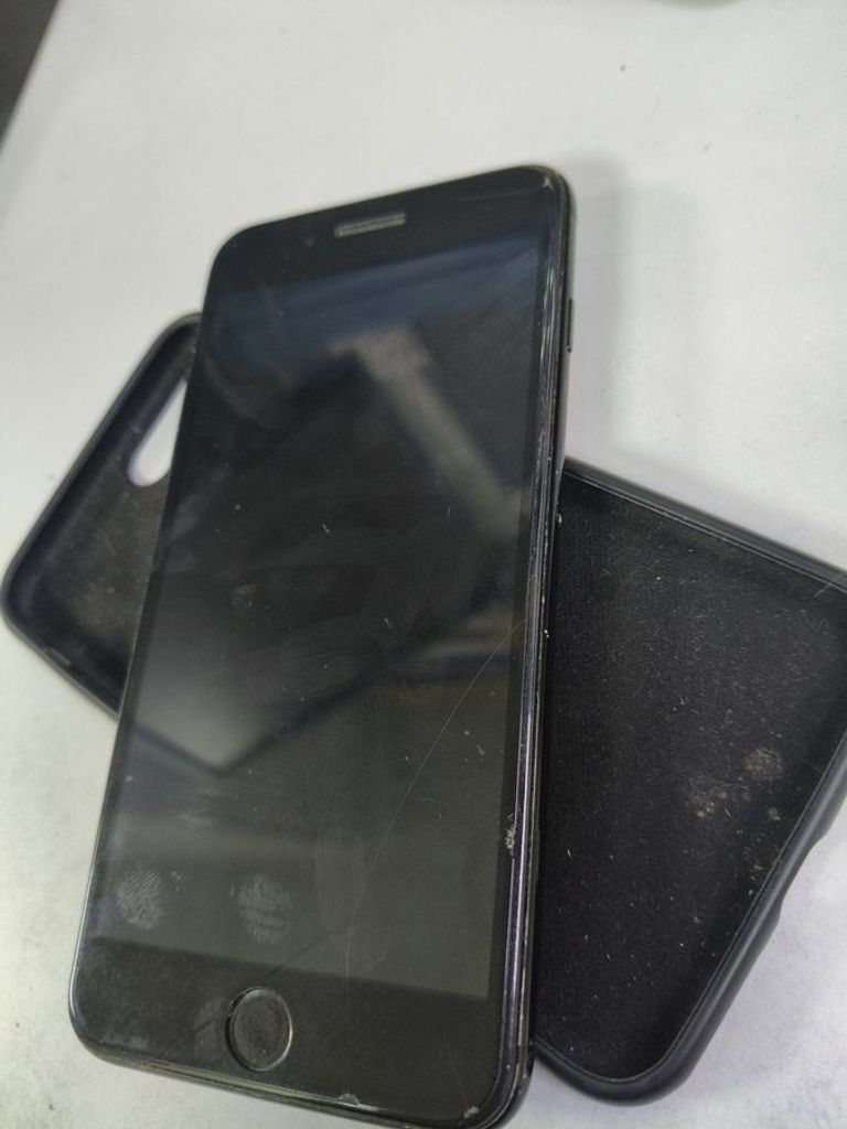 Дешево Apple iphone 7 plus 128gb з ломбарду