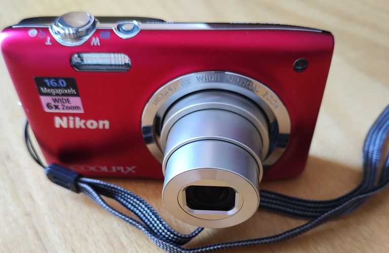 Оголошення Nikon Coolpix s2700 Б/У