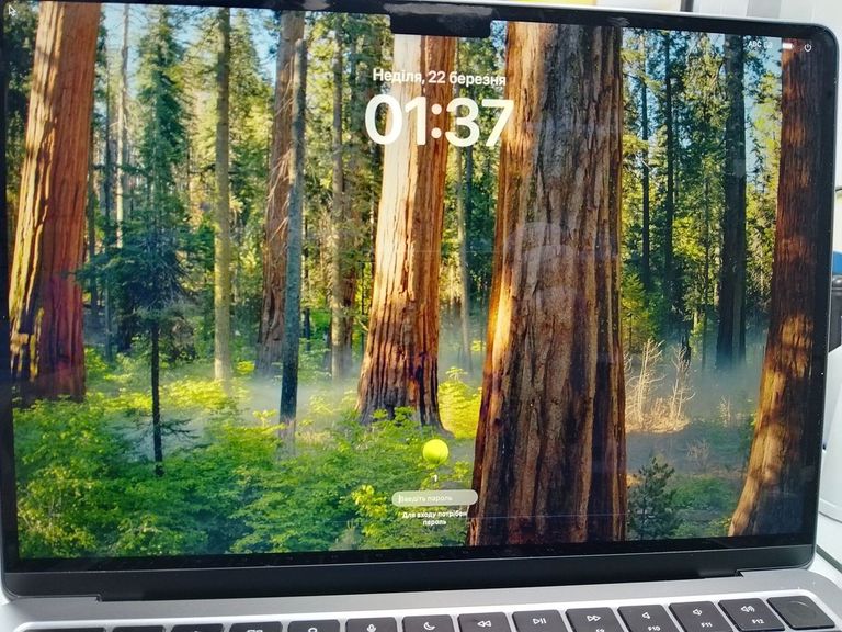 Дешево Apple macbook air 13,6" m2 2022 з ломбарду