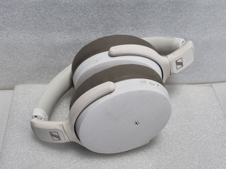 Дешево Sennheiser hd 350 bt з ломбарду