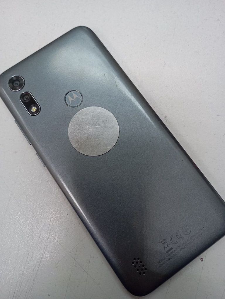 Дешево Motorola e6i 2/32gb з ломбарду