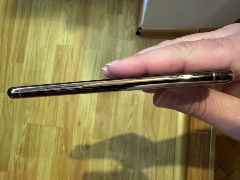 Оголошення Apple iPhone 11 Pro 256GB Gold (MWCP2) Б/У