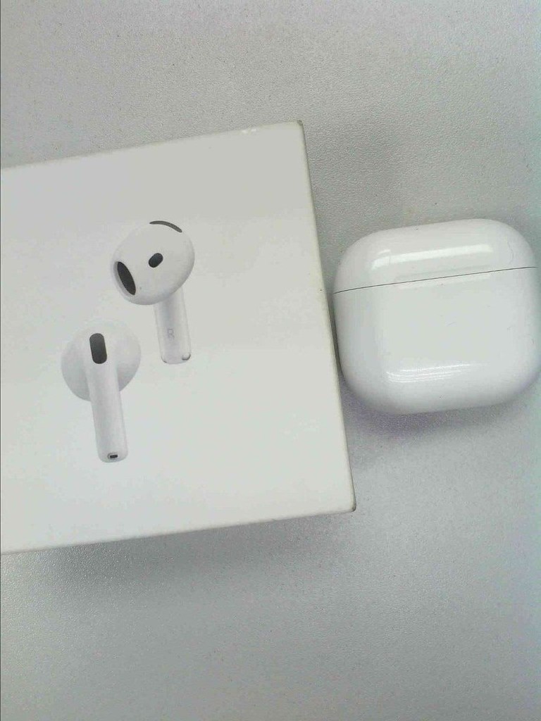 Купить Apple airpods 4 with active noise cancellation Б/У