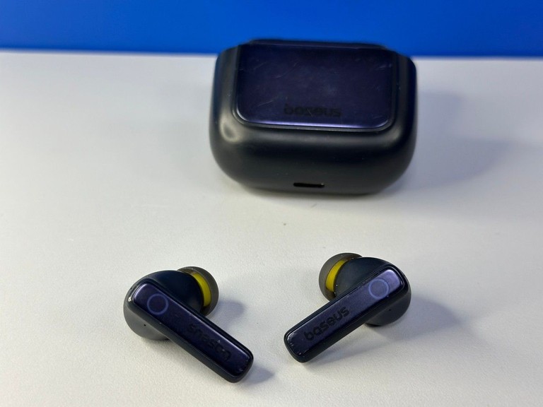 Распродажа Baseus Bowie 35 Black (A00073800123-00), продавец Техноскарб