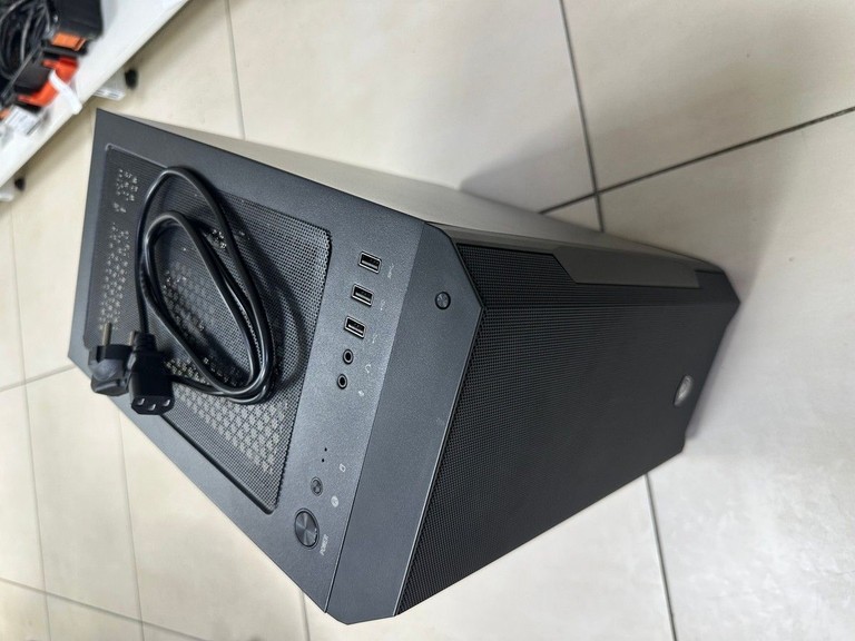Оголошення Пк intel core i5-12400f/ram 32 gb/hdd відсутній/ssd 1000 gb/nvidia rtx 5060 (geforce) 8gb gddr7 128bit Б/У