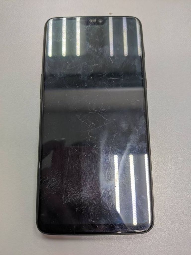 Дешиво One Plus 6 a6003 8/128gb с ломбарда