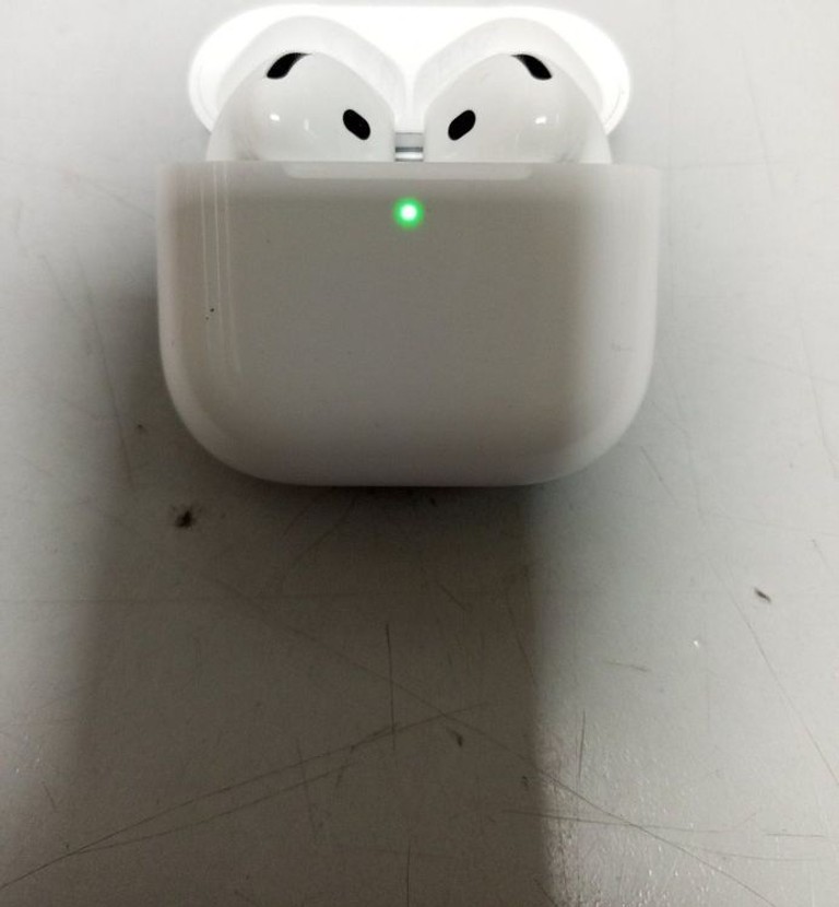 Купить Apple airpods 4 with active noise cancellation Б/У
