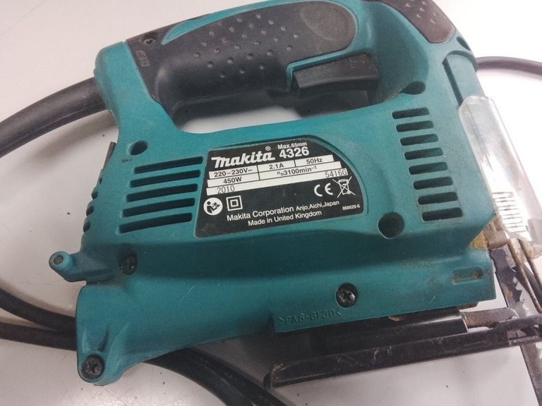 Купить Makita 4326 Б/У