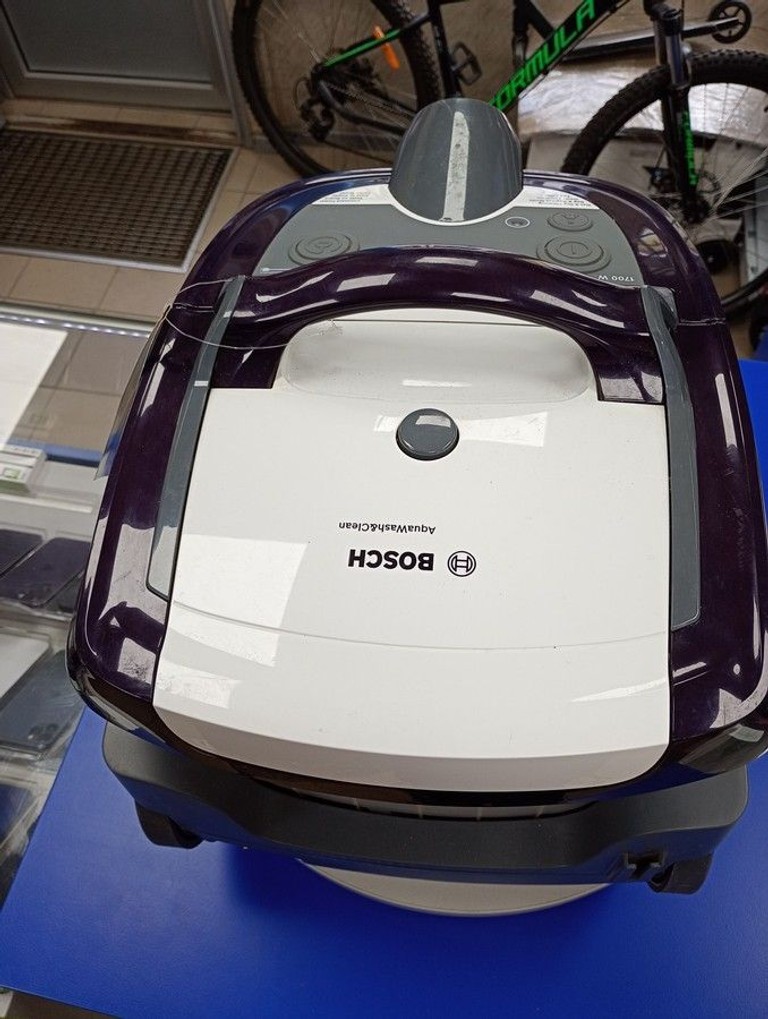 Дешево Bosch Serie 4 AquaWash&Clean BWD41740 з ломбарду