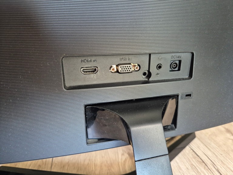 Дешево Samsung c24f396fhi з ломбарду