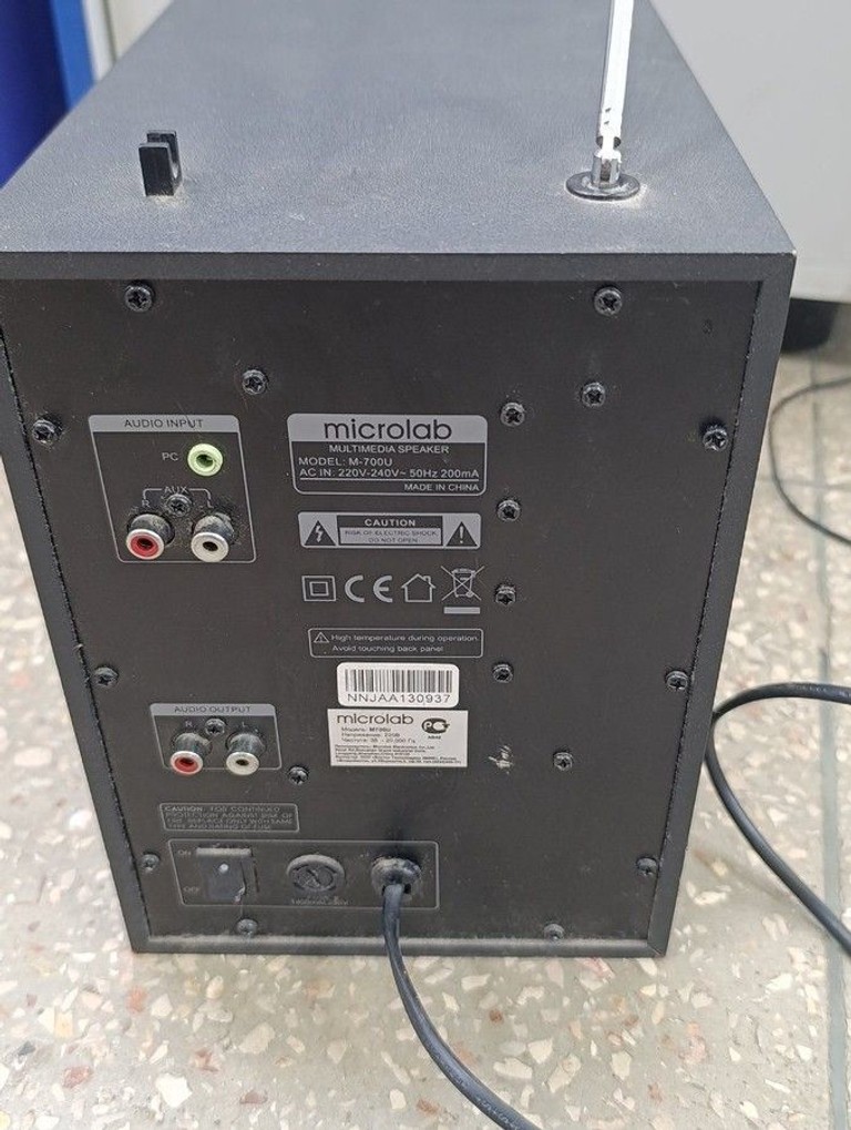 Дешево Microlab M-700U з ломбарду