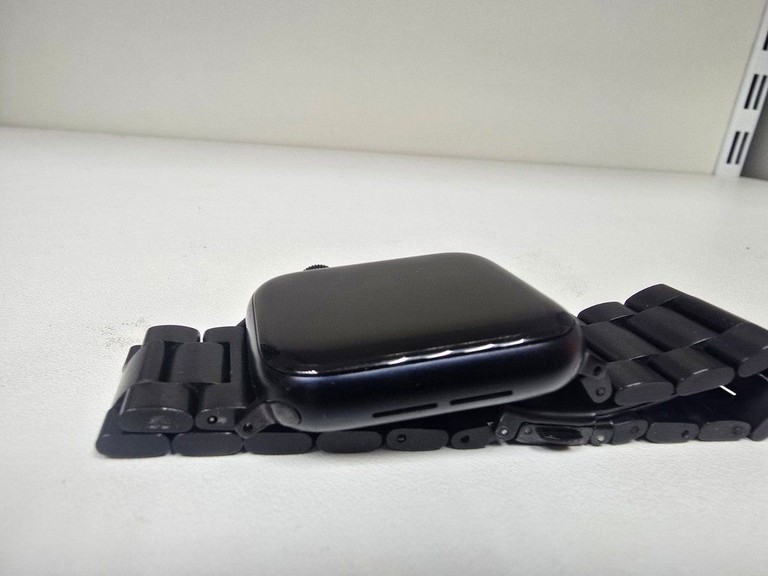 Оголошення Apple watch se 2 gps 40mm aluminium case Б/У