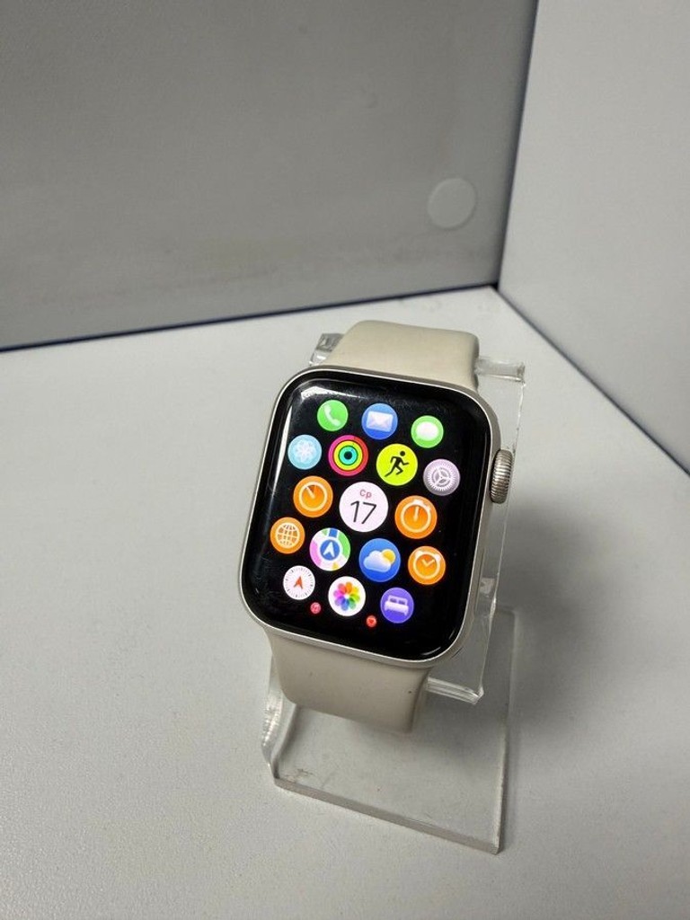 Оголошення Apple watch se 2 gps 40mm aluminium case Б/У