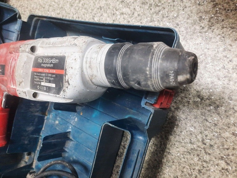 Дешево Vitals ra 3085hbm magnalium з ломбарду