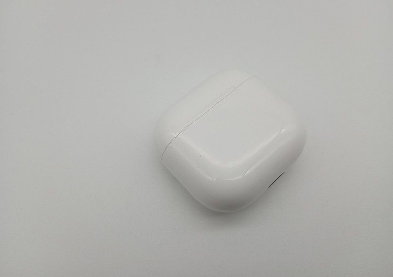 Купити Apple airpods 4 Б/У