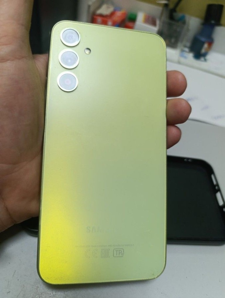 Дешево Samsung galaxy a34 5g sm-a346e 6/128gb з ломбарду