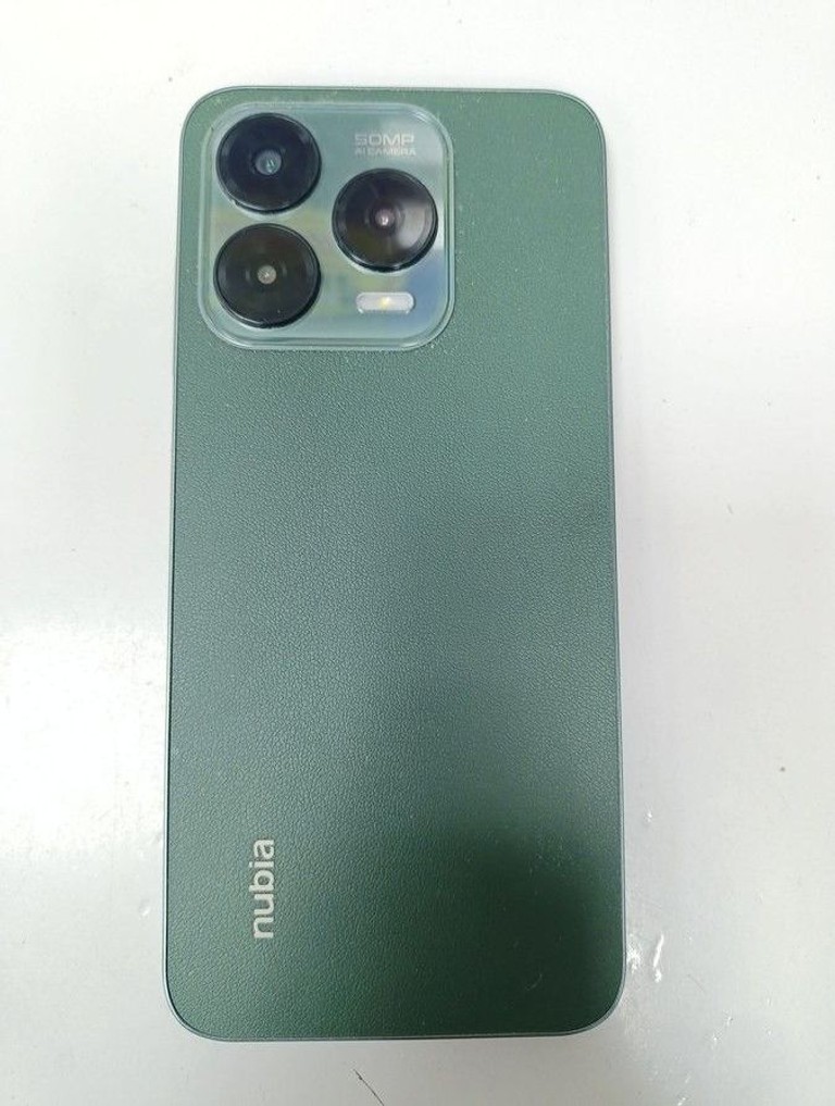Дешево Zte Nubia V70 Design 8/256GB Gray з ломбарду